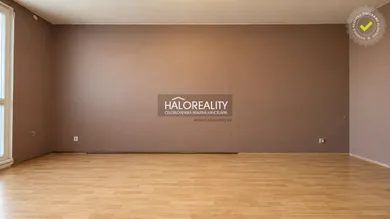 Na predaj 2-izbový byt, 62 m², Nové Zámky