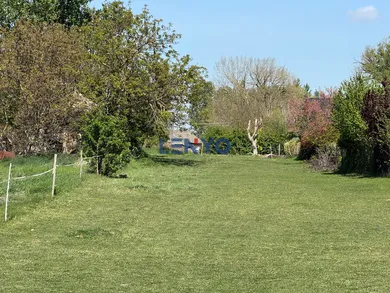 Na predaj pozemok, Žihárec