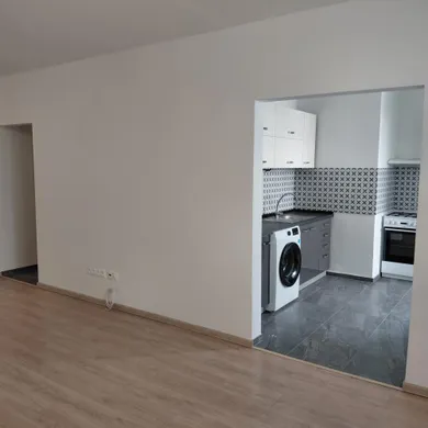 Na predaj 3-izbový byt, 77 m², Senec, inovecká