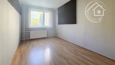 Na predaj 3-izbový byt, 78 m², Martin, -