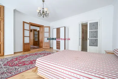 Byty na predaj 4-izbový, Bratislava-Staré Mesto · €574 000