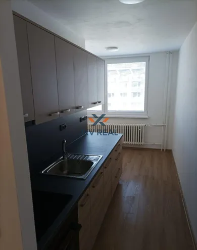 Byty na predaj 3-izbový, Bratislava-Dúbravka · €215 000