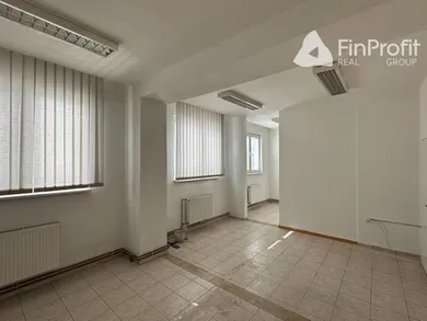 Na prenájom komerčné, 12 m², Bratislava-Rača, Na pántoch