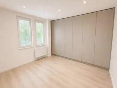 Na predaj 2-izbový byt, 48 m², Bratislava-Ružinov, Radarová
