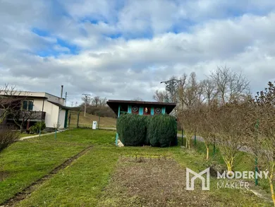 Na predaj 1-izbový rekreačný dom, 281 m², Bánovce nad Bebravou