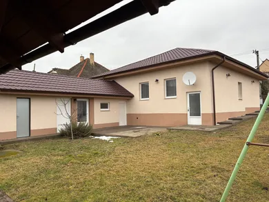 Дома на продажу, Trávnica · €179 000