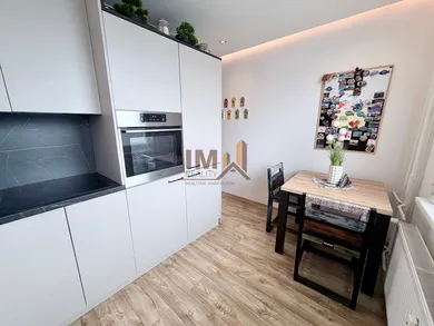 Na predaj 2-izbový byt, 60 m², Nové Zámky