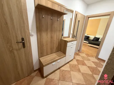 Na predaj 3-izbový byt, 82 m², Topoľčany, Gogoľova