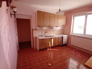 Na predaj 4-izbový dom, 200 m², Čata