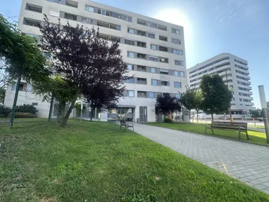 Na prenájom 2-izbový byt, 40 m², Bratislava-Podunajské Biskupice