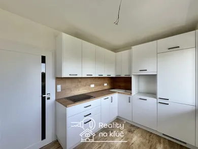 Na predaj 1-izbový byt, 34 m², Lučenec, Ulica V. V. Majakovského