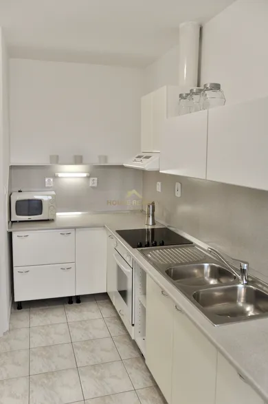 Mieszkania na wynajem, 1-pokojowe, Bratislava-Karlova Ves · €465