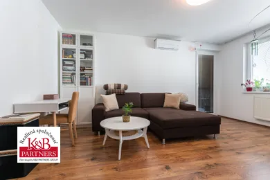 Na predaj 2-izbový byt, 64 m², Trenčín, Liptovská