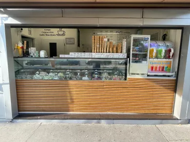 Na predaj objekt, 24 m², Bratislava-Petržalka, Šustekova