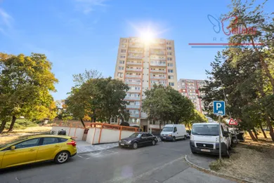 Mieszkania na wynajem, 3-pokojowe, Bratislava-Rača · €1000