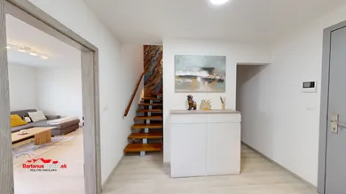Na predaj 3-izbový byt, 106 m², Trenčín, Halalovka 61B