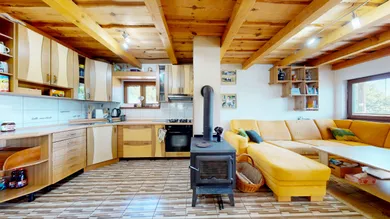 Na predaj 3-izbový rekreačný dom, 592 m², Púchov, Zábreh