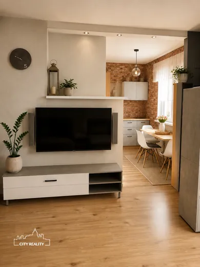Na prenájom 3-izbový byt, 60 m², Handlová