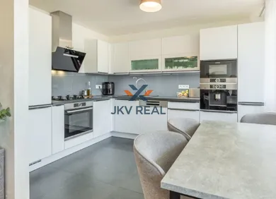 Na predaj 3-izbový byt, 84 m², Malacky
