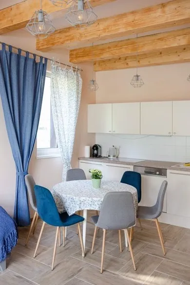 Na prenájom rekreačný dom v Legnava · €960 · Dokončené