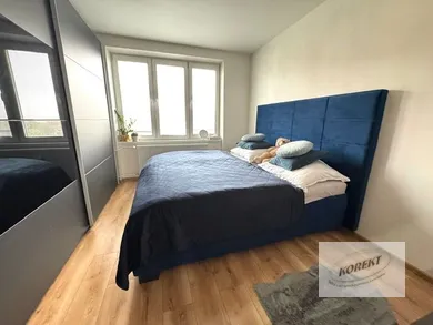 Na prenájom 2-izbový byt, 60 m², Nové Zámky, Cisárska bašta