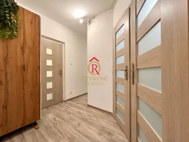 Na predaj 3-izbový byt, 73 m², Banská Bystrica, Rudohorská