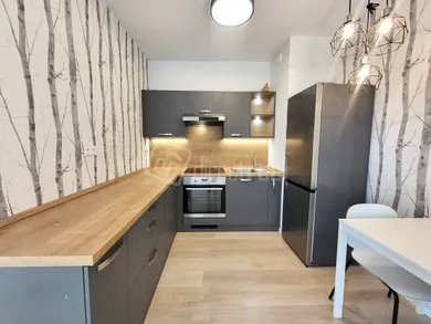 Mieszkania na wynajem, 3-pokojowe, Bratislava-Ružinov · €930