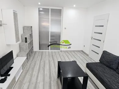 Na predaj 3-izbový byt, 65 m², Senica, Palárikova
