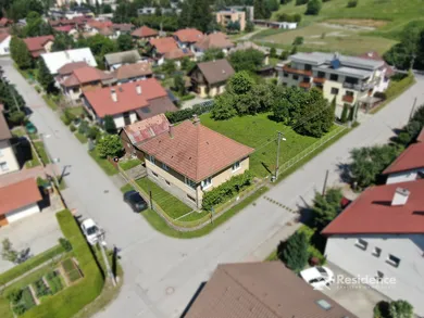 Houses for sale, 5-room in Liptovský Mikuláš · €290,000