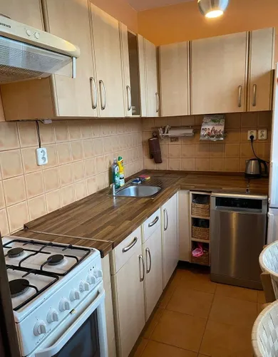 Mieszkania na wynajem, 2-pokojowe, Bratislava-Karlova Ves · €790