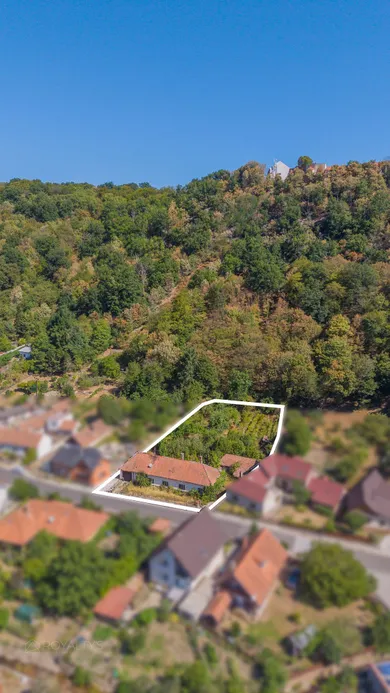 Na predaj dom, 200 m², Píla, Hlavná
