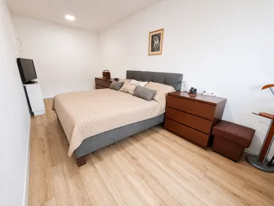 Na predaj 3-izbový byt, 79 m², Bratislava-Záhorská Bystrica, Kunovská
