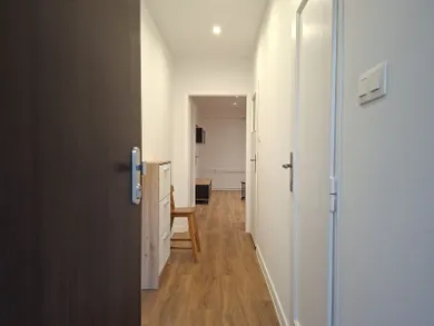 Na prenájom 1-izbový byt, 43 m², Bratislava-Nové Mesto, Šancová