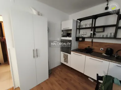 Na prenájom 1-izbový byt, 34 m², Bratislava-Ružinov