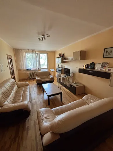 Квартири в оренду, 3-кімнатні, Sereď · €700