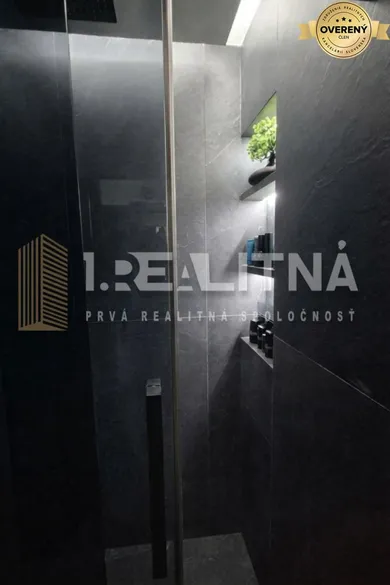 Na predaj 1-izbový byt, 37 m², Banská Bystrica, Podháj