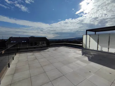 Byty na predaj 3-izbový, Bratislava-Karlova Ves · €444 900