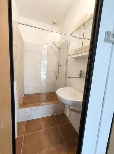 Na prenájom 2-izbový byt, 37 m², Rohožník, Školské Námestie