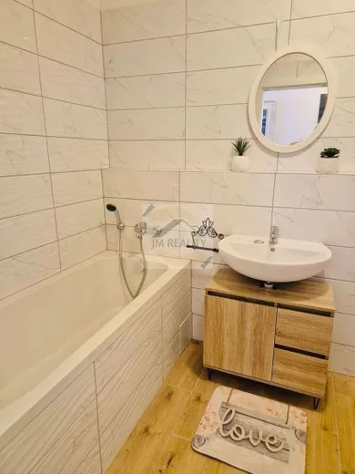 Na predaj 2-izbový byt, 42 m², Galanta, Ulica Karola Duchoňa
