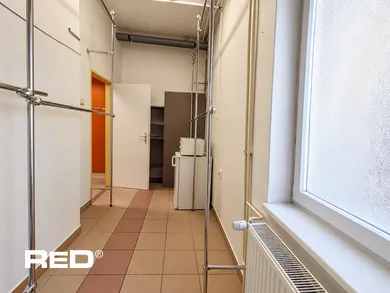 Na prenájom komerčné, 80 m², Žilina