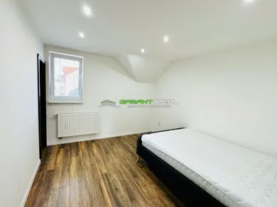 Na prenájom 2-izbový byt, 50 m², Prešov, Bayerova