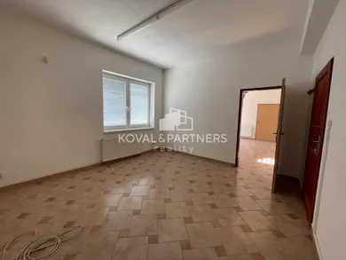 Na prenájom objekt, 17 m², Nitra, Novozámocká ulica