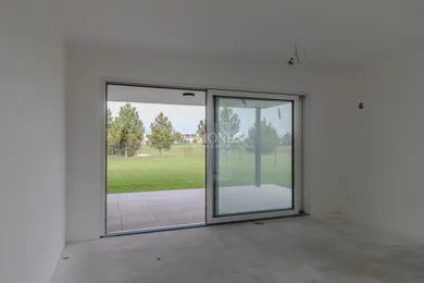 Na predaj byt, 120 m², Hrubá Borša, Rezidenčná ulica