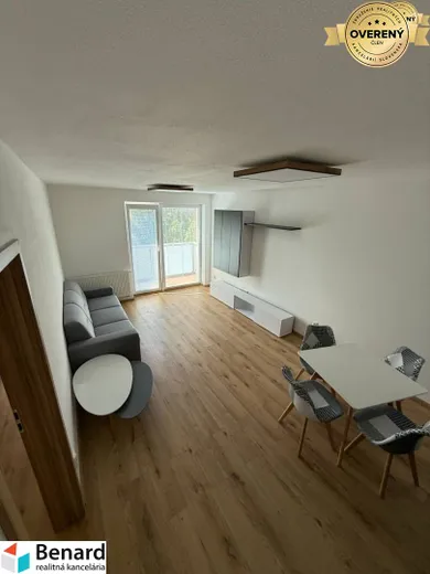 Na prenájom 2-izbový byt, 56 m², Poprad, Hurbanova