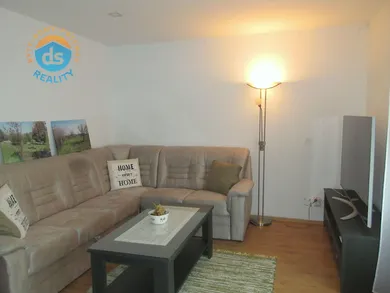 Na prenájom 2-izbový byt, 67 m², Piešťany, N. Teslu