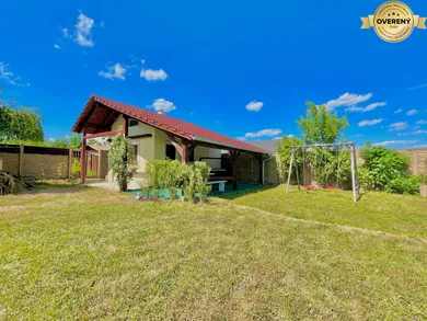 Na predaj pozemok, 395 m², Bratislava-Rača, Žabí majer
