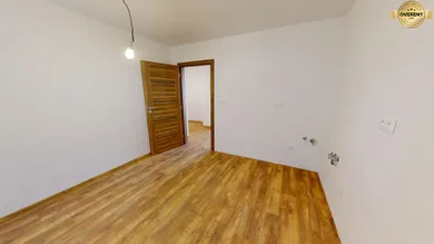 Na predaj 2-izbový byt, 65 m², Senica, Janka Kráľa