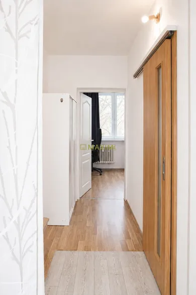 Na predaj 3-izbový byt, 65 m², Bratislava-Dúbravka, Valachova