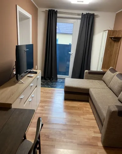Mieszkania na wynajem, 1-pokojowe, Pezinok · €600