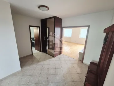 Na predaj 2-izbový byt, 69 m², Banská Bystrica